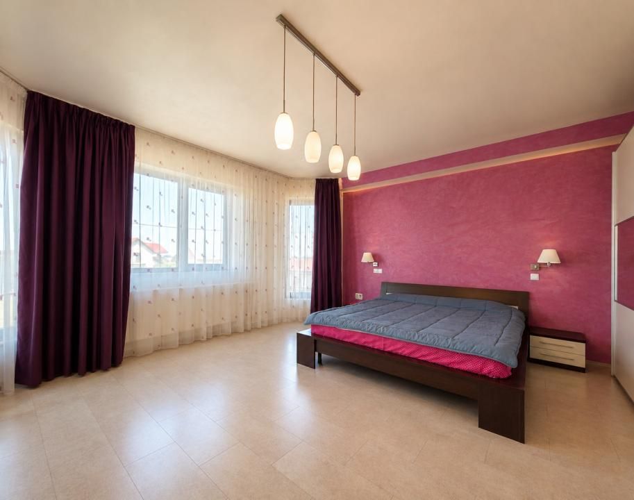 Vilă 6 camere Crevedia | 243 mp utili | Spațiu pentru întreaga familie – fotografia 4 din 18