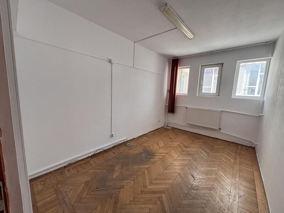 Spatii Birou intre 8 mp - 100 mp - Timpuri Noi - 850 m de Metrou – fotografia 13 din 24