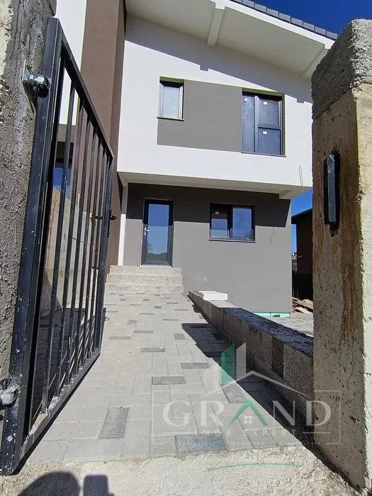 Casa tip duplex, zona parc Poligon, Florești – fotografia 1 din 6