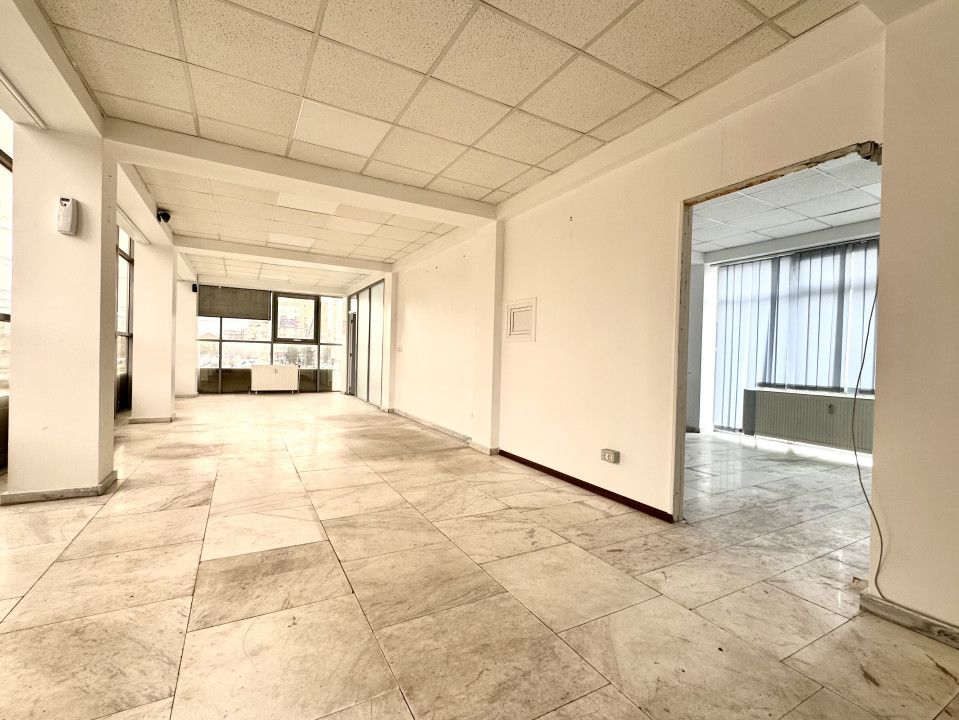 Spatiu comercial de inchiriat, 60 mp utili - Zona Modern – fotografia 2 din 5