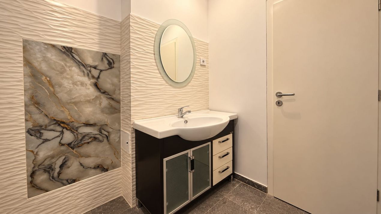 Spațiu comercial 52 mp | Salon Beauty / Barber echipat | Vitrină stradală – fotografia 8 din 9
