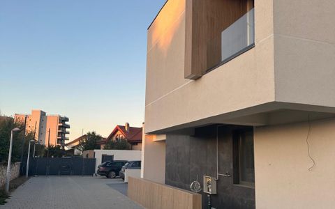 Vilă premium pe malul lacului | in zona Mamaia Nord | 0% Comision