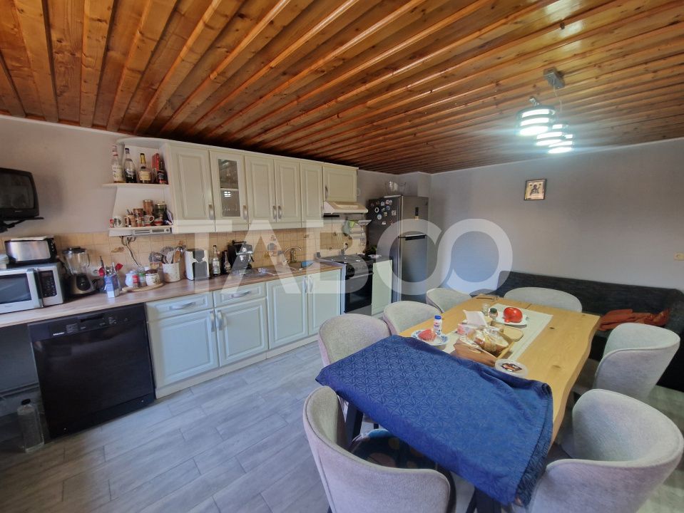 Casa de familie sau retreat montan la doar 10 min de Sibiu in Rasinari – fotografia 4 din 20