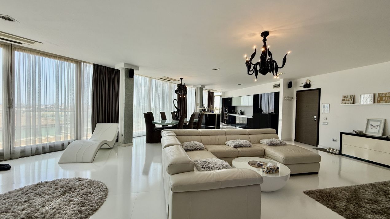 Penthouse UNIC 204 mp totali in Tomis Nord Constanta mobilat si utilat – fotografia 35 din 38