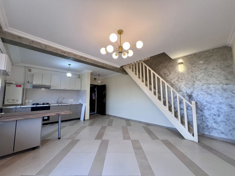 Apartament cu 3 camere, 54mp, etaj 5/5 - Zona Dambovita – fotografia 1 din 5