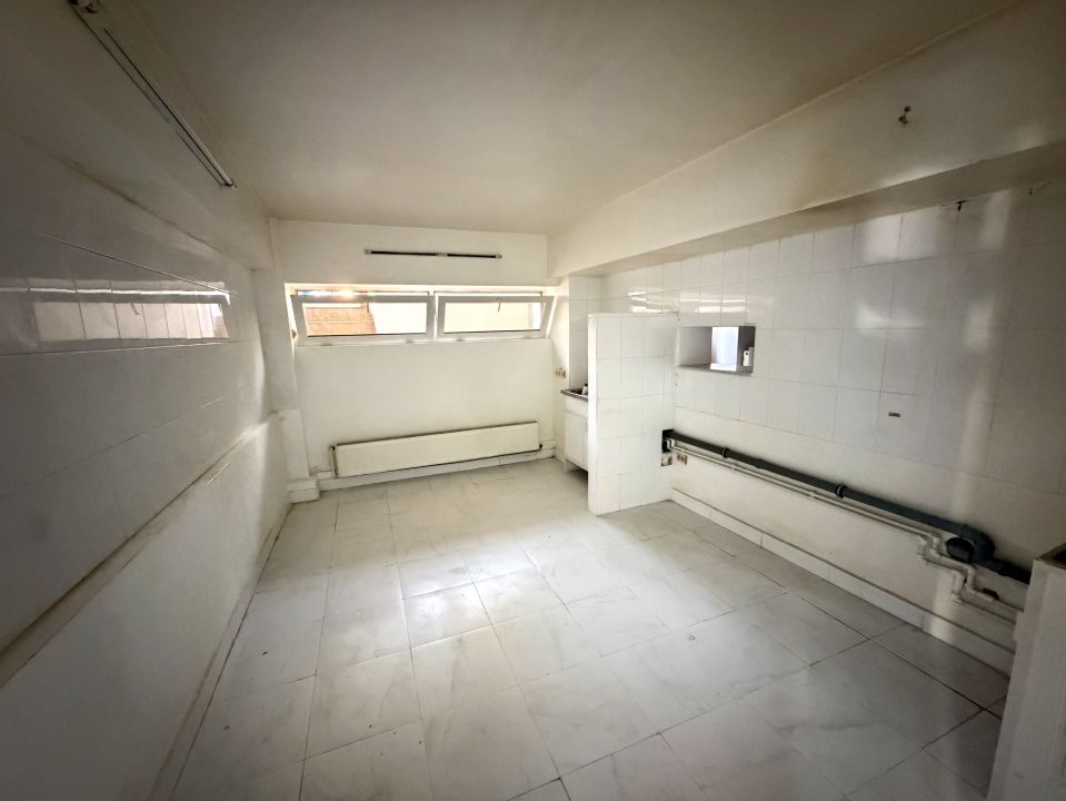 Spatiu comercial, 65.3 mp, Central, zona KFC – fotografia 4 din 9