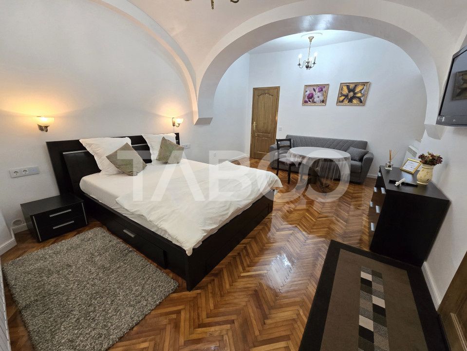 3 garsoniere functionale in regim hotelier in Centrul Istoric Sibiu – fotografia 2 din 14