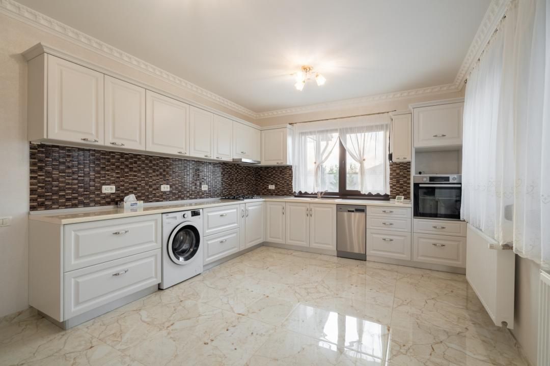 Casă premium de vânzare în Adunații Copăceni – 326 mp utili, 492 mp teren, garaj – fotografia 15 din 28