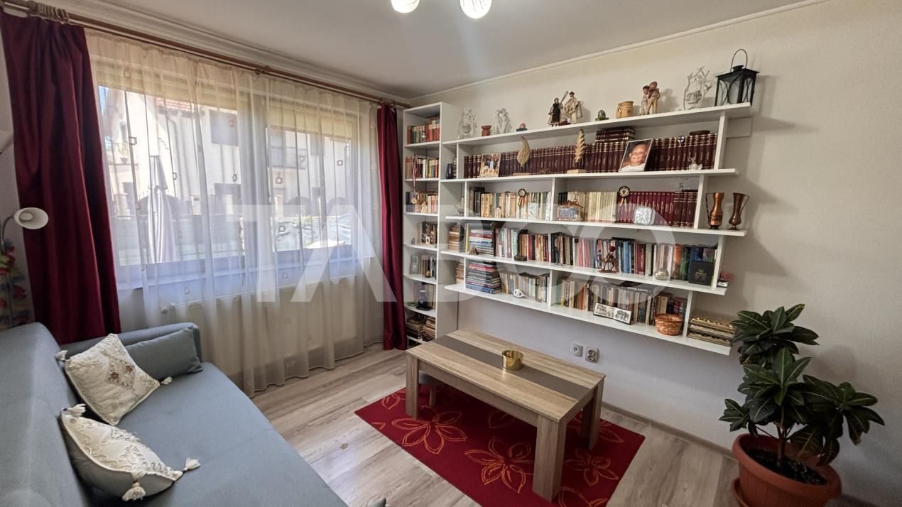 Casa 3 camere decomandate 90mp utili +teren 151 mp in Sura Mare – fotografia 2 din 24