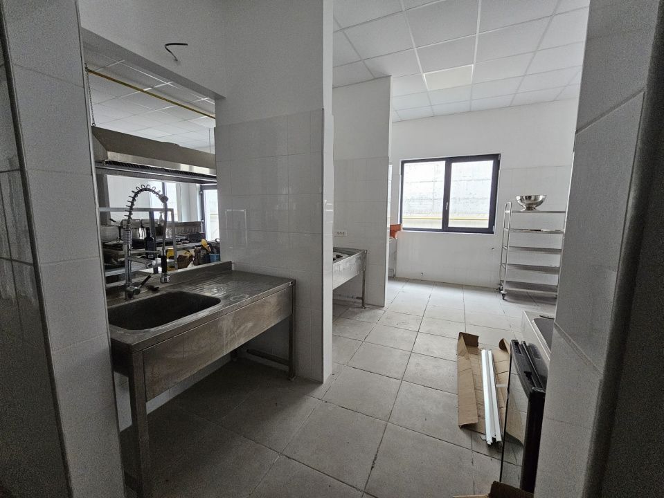 EXCLUSIVITATE! Restaurant de vanzare, Mobilat/Utiliat, 565 mp,cu teren 5.000 mp! – fotografia 13 din 27