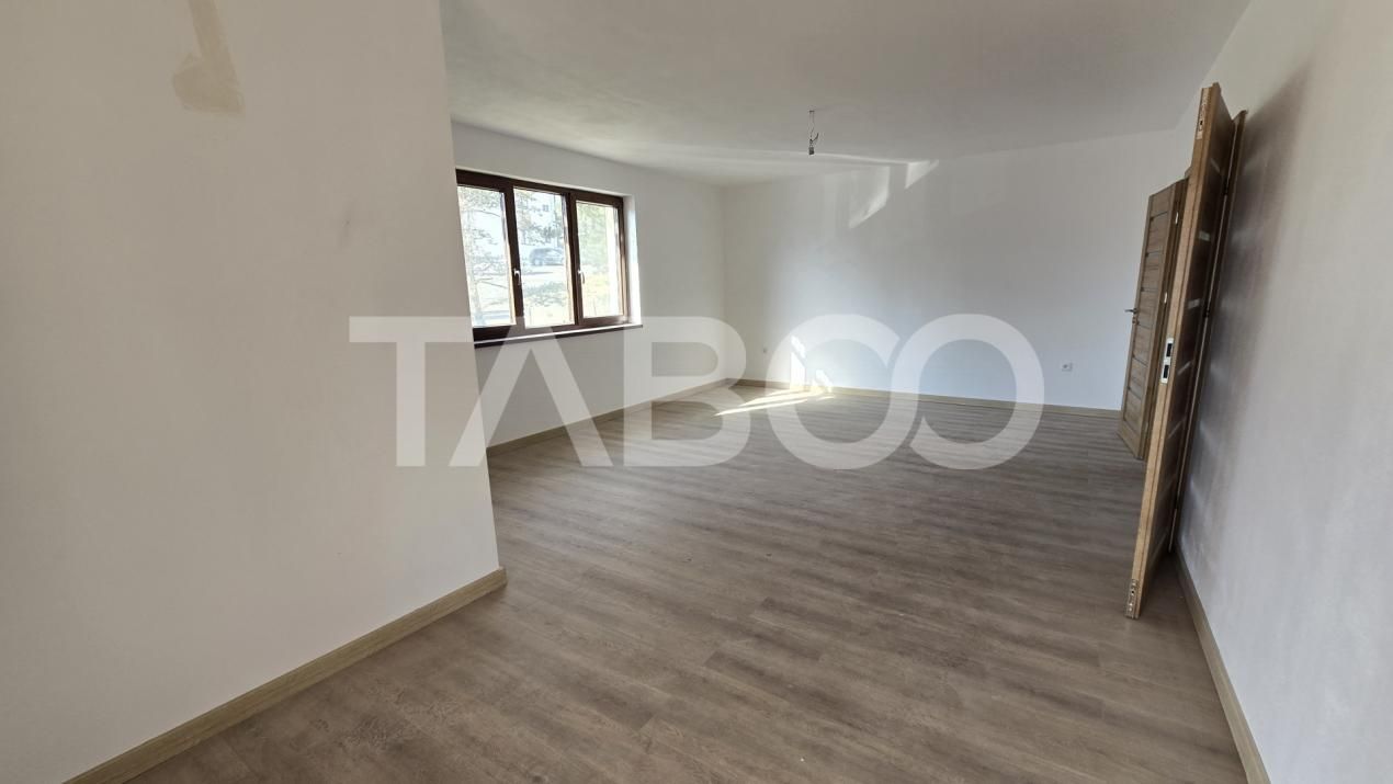 Spatiu de birouri 3 camere 120mp de inchiriat in zona DaVinci Sibiu – fotografia 1 din 8