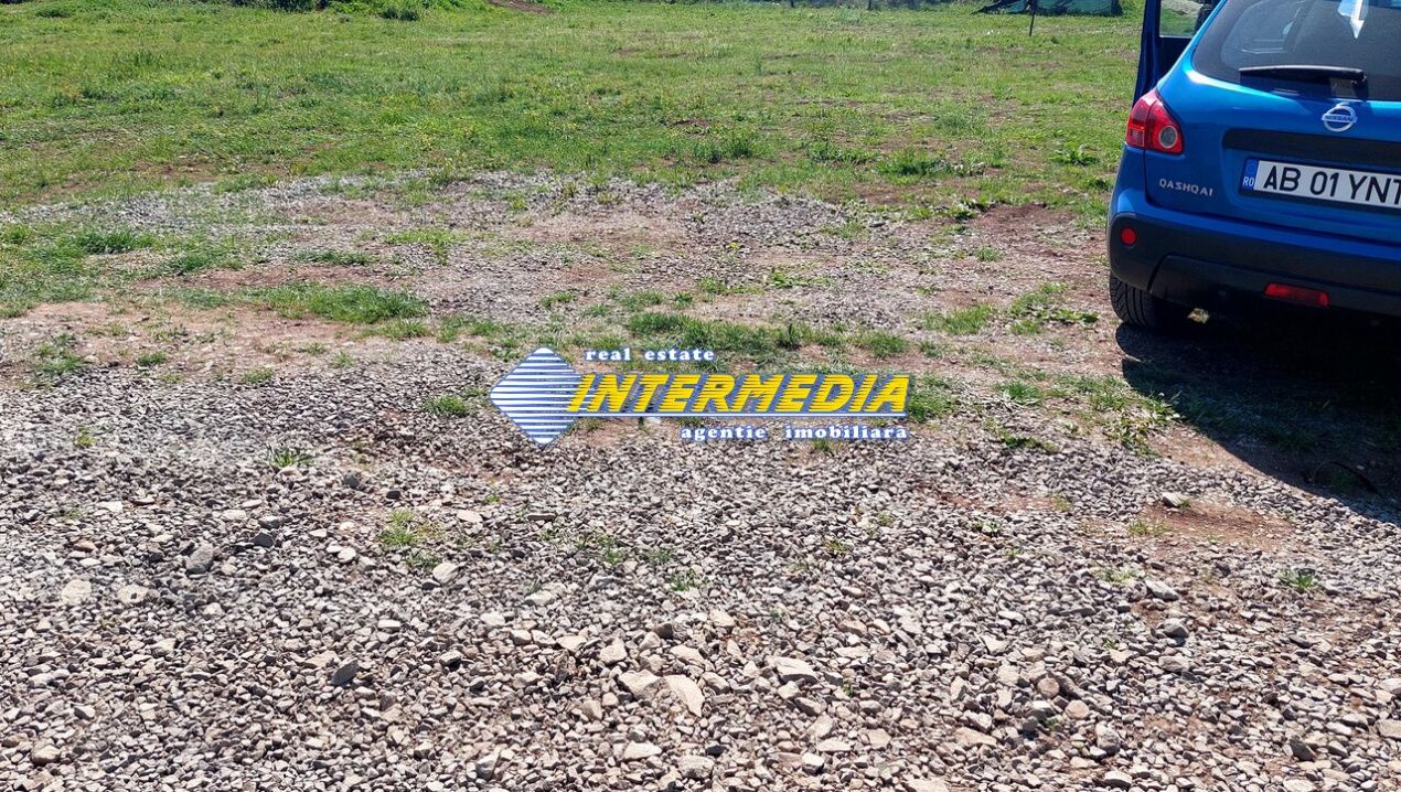 Teren Intravilan de vanzare zona Arex 450mp toate utilitatile – fotografia 2 din 4