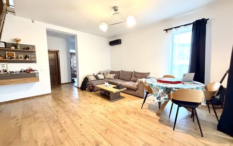 Triplex pe colt cu 3 camere, 94 mp utili, 250 mp teren - Dumbravita