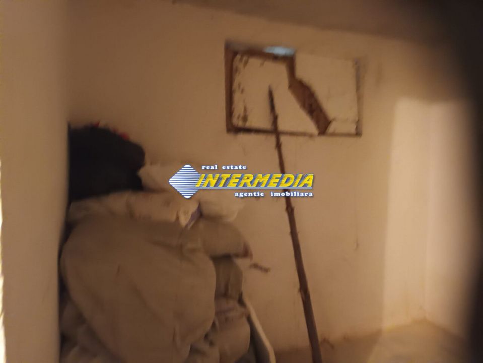 Vanzare BOXA 20 mp Cetate Arnsberg  ideal pentru locuit birou spatiu sau cabinet – fotografia 10 din 12