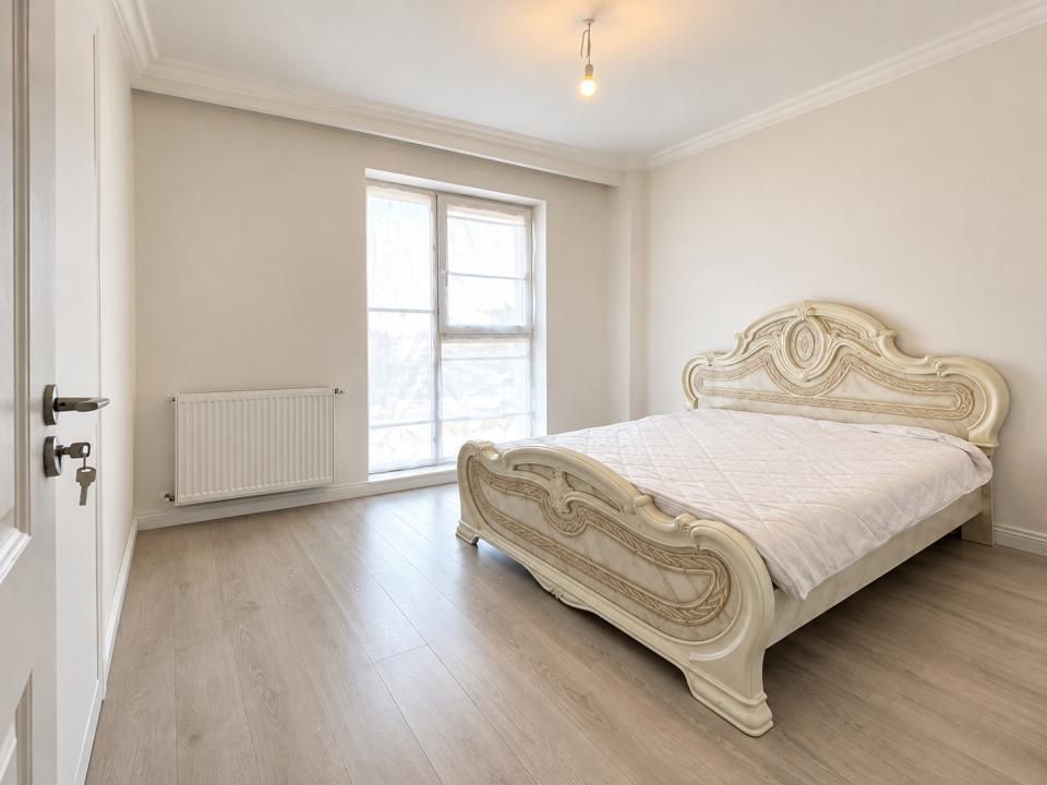 Apartament cu 3 camere, curte proprie si parcare, de vanzare in Floresti – fotografia 1 din 13