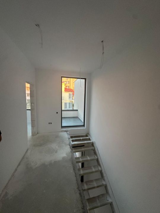 Vilă premium pe malul lacului | in zona Mamaia Nord | 0% Comision – fotografia 11 din 16