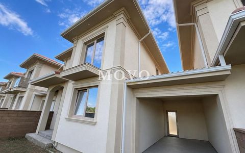 Duplex 5 camere despartit prin garaj | Giroc