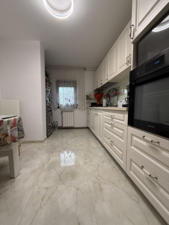 Apartament 4 camere, decomandat, etaj 3, mobilat si utilat - Baba-Dochia – fotografia 7 din 11