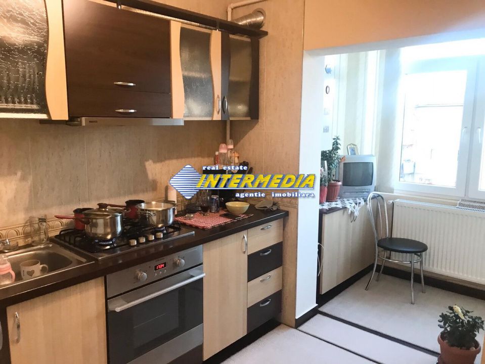 Apartament 3 camere decomandat de vanzare etaj 3 finisat – fotografia 8 din 8