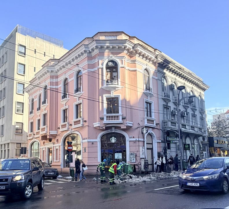 Spatiu pretabul birouri, Salon, Studio in  Mansarda Piata Romana – fotografia 1 din 11