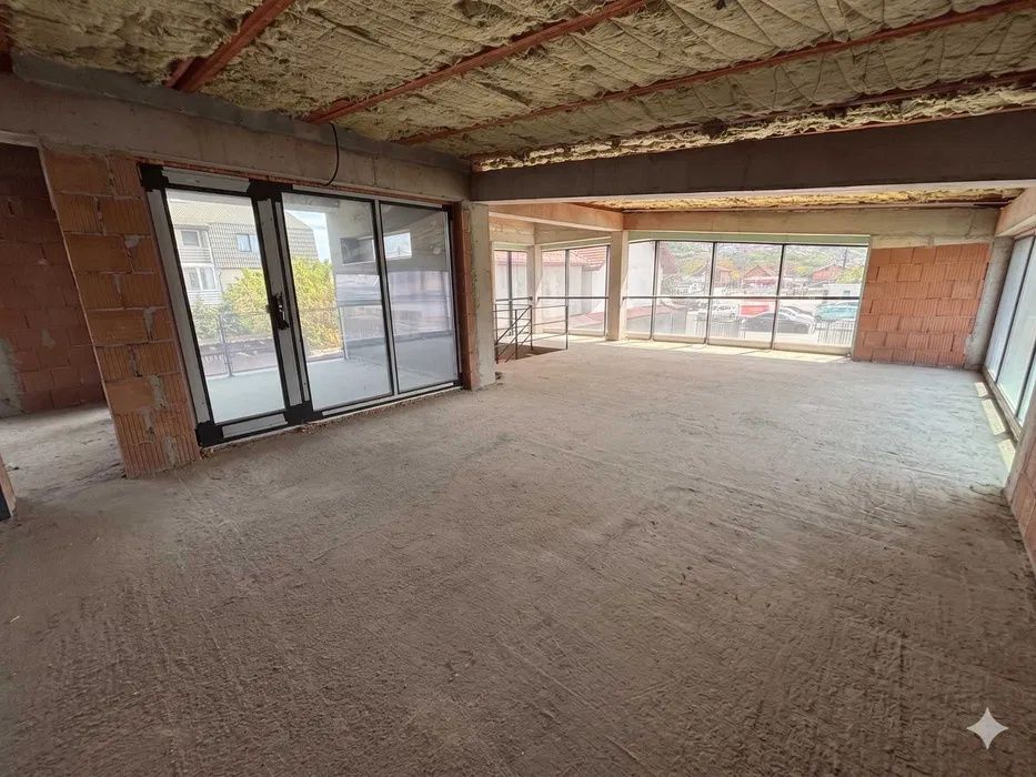 Spațiu comercial / birouri | 162mp | 5 parcări | zona Oncos / Muzeul Apei – fotografia 2 din 6