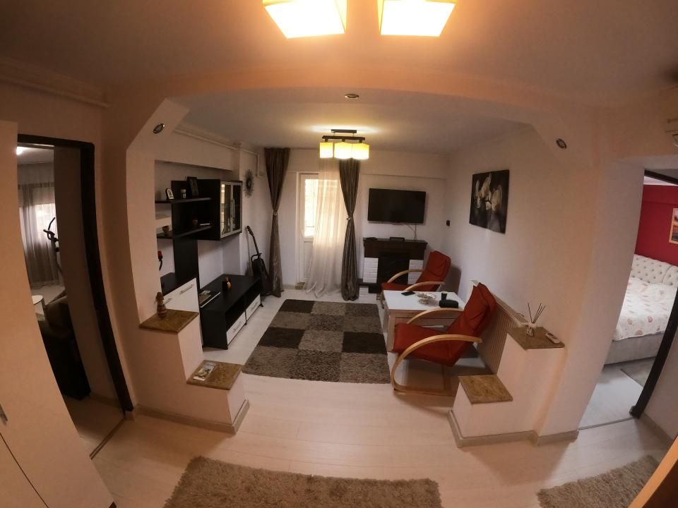 Apartament 2 camere DECOMANDAT | Balcon 18 MP | Renovat 2024 | Lift | – fotografia 1 din 17