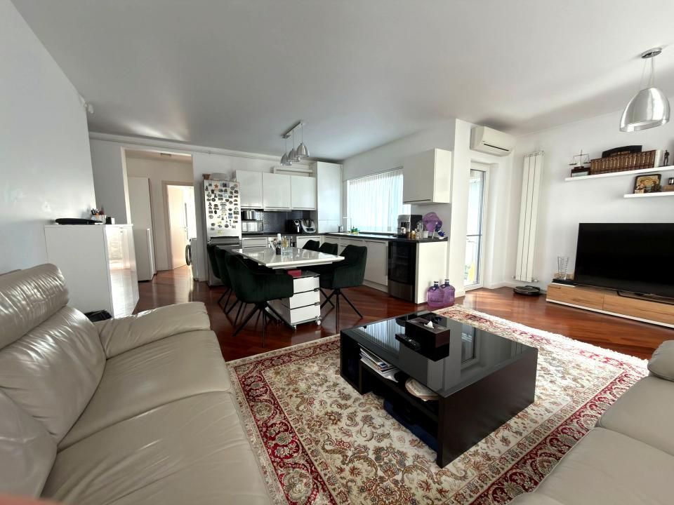 Apartament de 4 camere, parcare subterană inclusă – fotografia 1 din 8