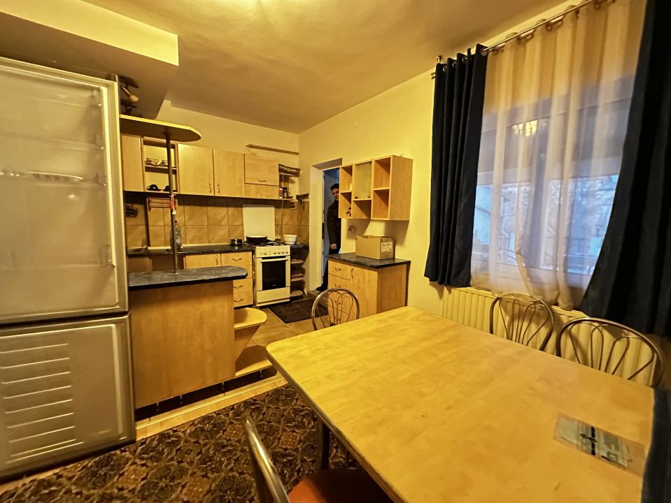 Vanzare Casa 7 Camere Renovata P+M cu 750 mp Teren acces 2 strazi topAlba CENTRU – fotografia 23 din 40