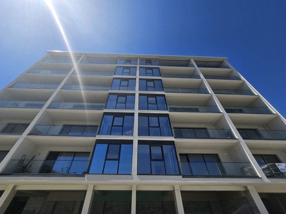 Apartament 3 camere Zona Mamaia Nord- la 200 m de plaja – fotografia 1 din 16