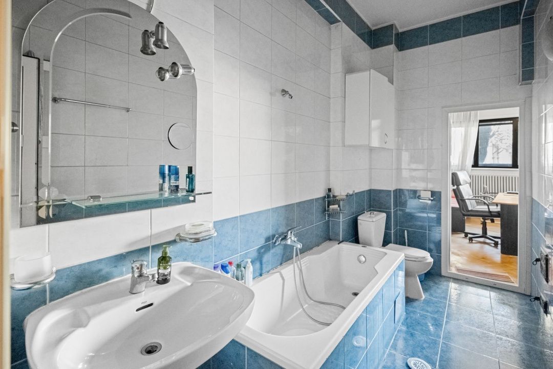 VANZARE VILA 9 CAMERE DACIA- RADU DE LA AFUMATI NR. 42 - COMISION 0% – fotografia 9 din 40