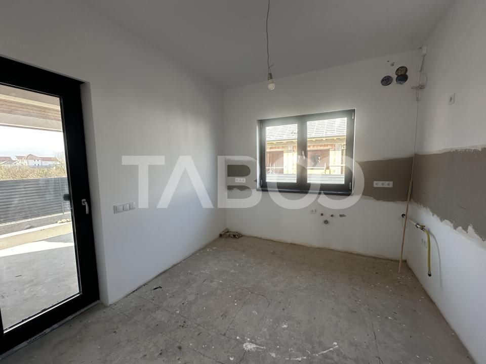 Casa individuala de vanzare pe 1 singur nivel de vanzare in Cristian – fotografia 6 din 10