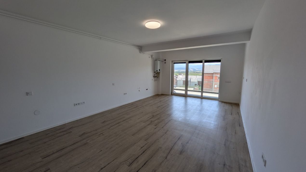 DAVINCI HOMES | 69.900 EURO, FINISAT, CU PARCARE ȘI VEDERE LIBERĂ SPRE MUNȚI – fotografia 8 din 20
