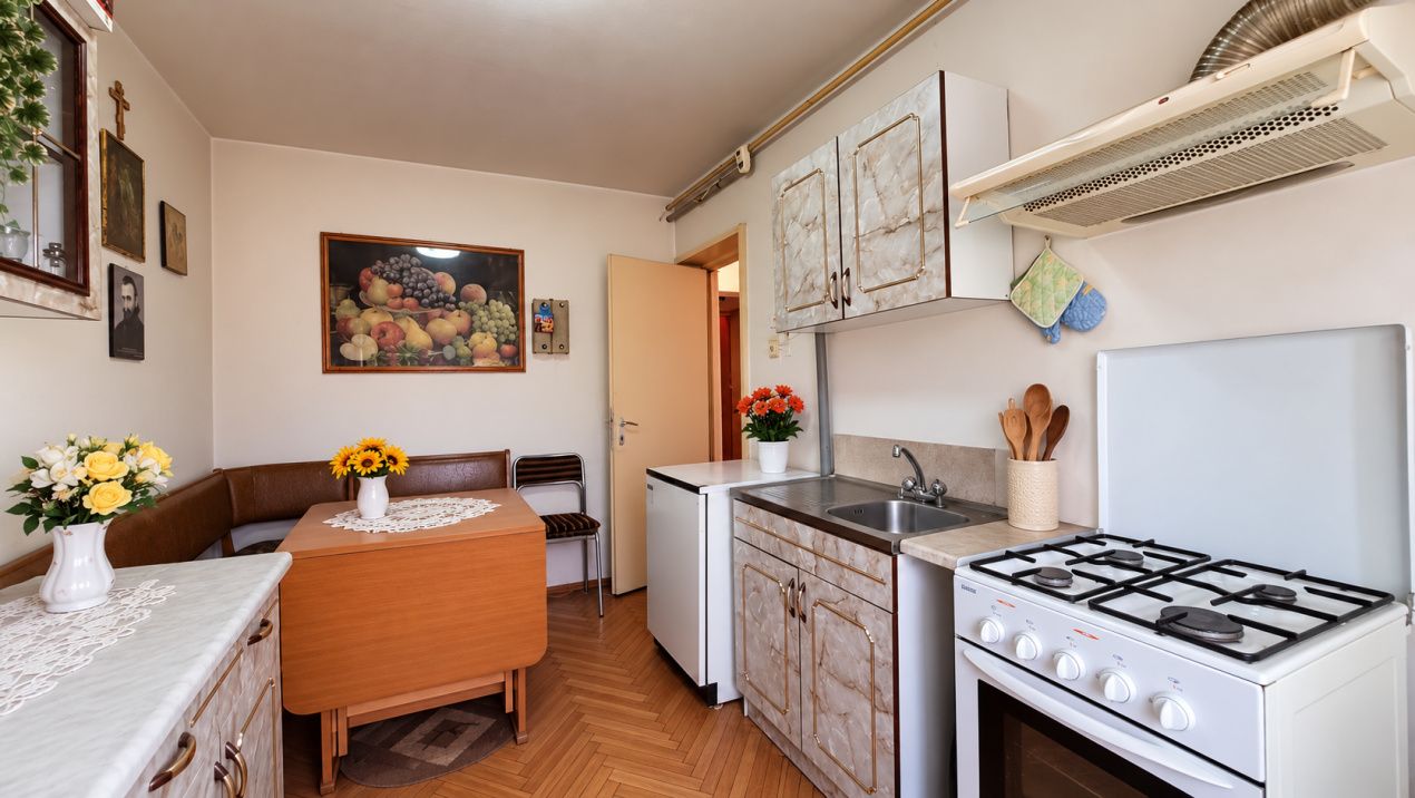 Vânzare apartament 4 camere, et.2,  situat în Târgu Jiu, Aleea Plopilor – fotografia 5 din 7