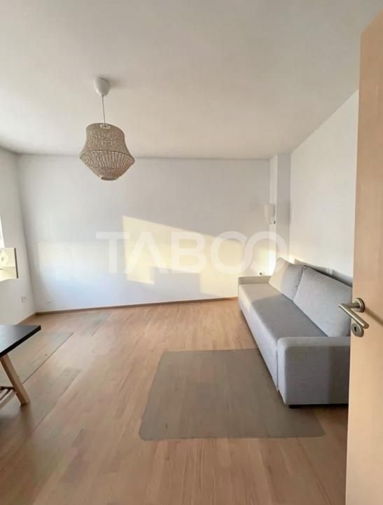 Apartament cu 2 camere de vanzare zona Ultracentrala la cheie cu lift – fotografia 2 din 7