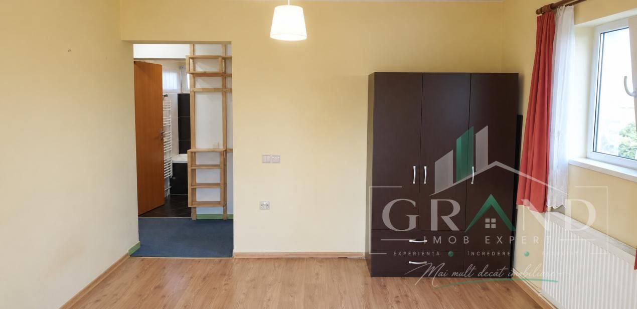 Apartament in vila | 2 camere | Decomandat | Parcare | Curte | Bulgaria/Ira – fotografia 9 din 14