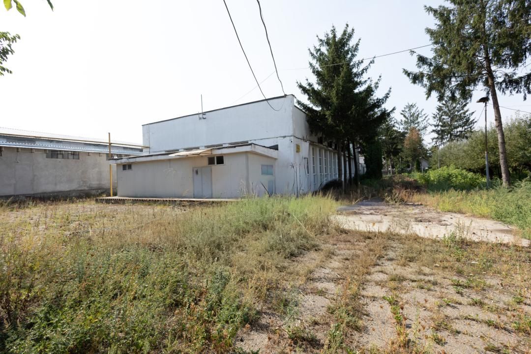 Proprietate de vânzare pentru investiție–teren 3874mp+construcții 989mp, Bacău – fotografia 45 din 47