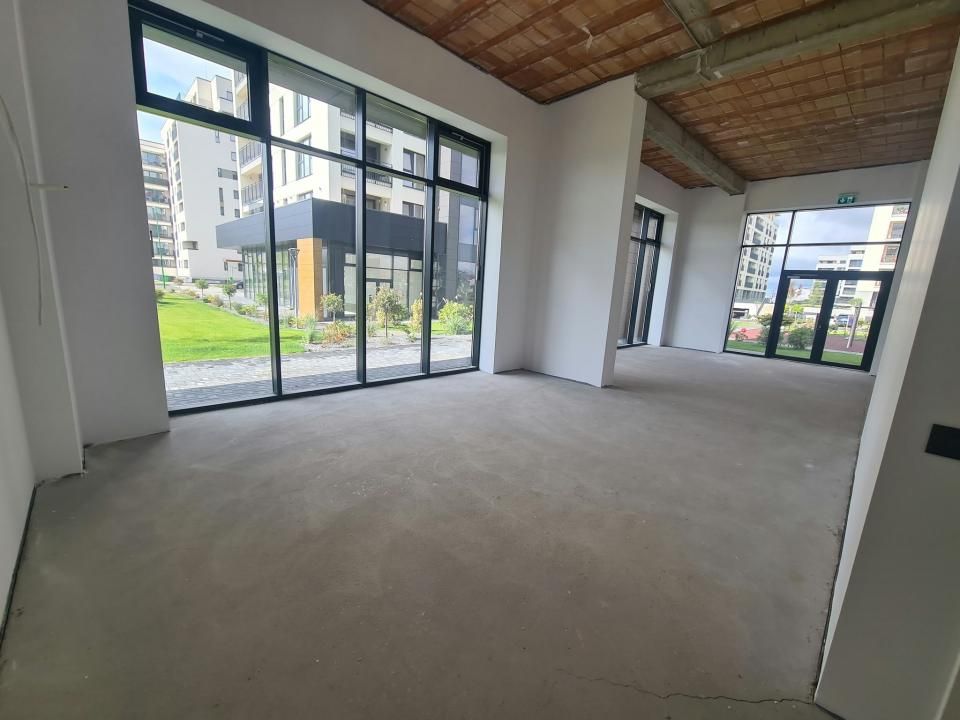 Spatiu comercial + Terasa | Proiect CORESI | Cafenea-Magazin-Showroom-Cabinet – fotografia 2 din 11
