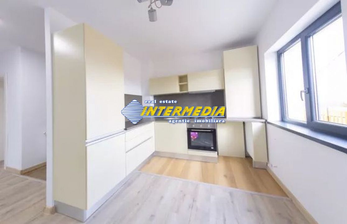 Apartament cu 3 camere de inchiriat Bloc Nou Cetate mobilat si utilat nou – fotografia 4 din 6