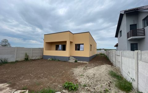 Casă semifinisată parter cu teren de 400mp în apropiere de Centura Craiova Nord
