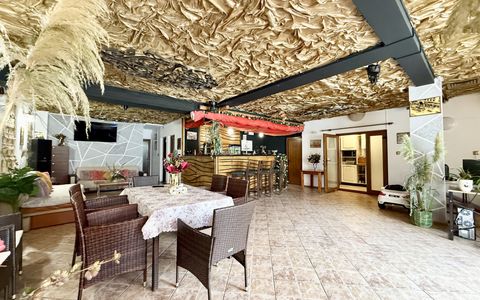 Casa bld Mamaia la  intrare Satul de Vacanta, langa Hotel Quartz