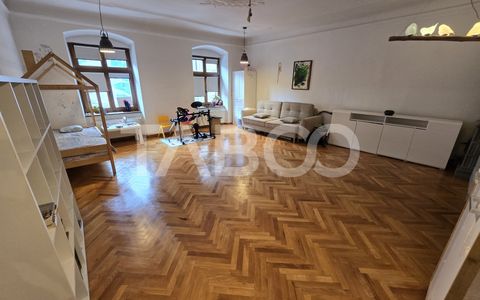 Apartament decomandat de vanzare cu pivnita in Centrul Istoric Sibiu