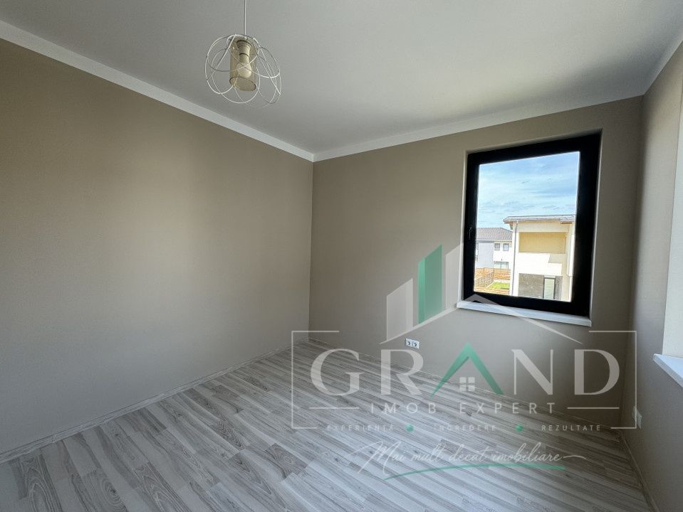 OPORTUNITATE!Casă individuală | 4 camere | 3 băi | Garaj | Terasă | Dezmir – fotografia 17 din 36