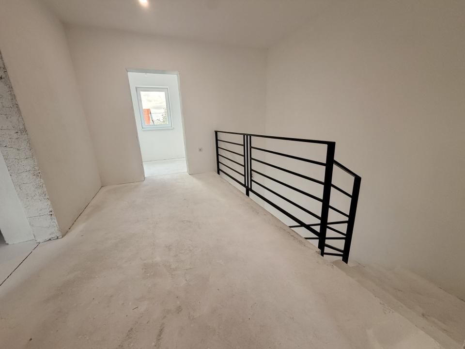 1/2 Duplex cu 4 camere - zona linistita in Giarmata Mare – fotografia 14 din 17