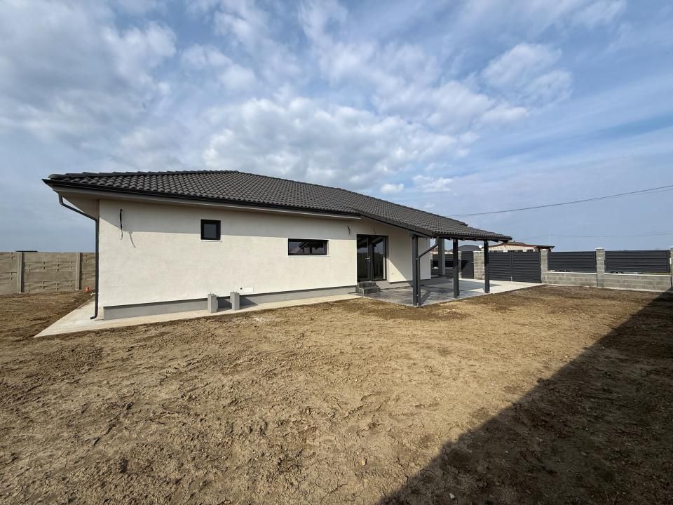 Casa individuala, 4 camere, 105 utili, 580 teren- Sanmihaiu Roman 0% – fotografia 6 din 27
