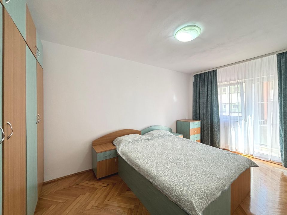 Apartament 3 camere de închiriat, etaj 1 – Sibiu, Vasile Aaron – fotografia 3 din 13