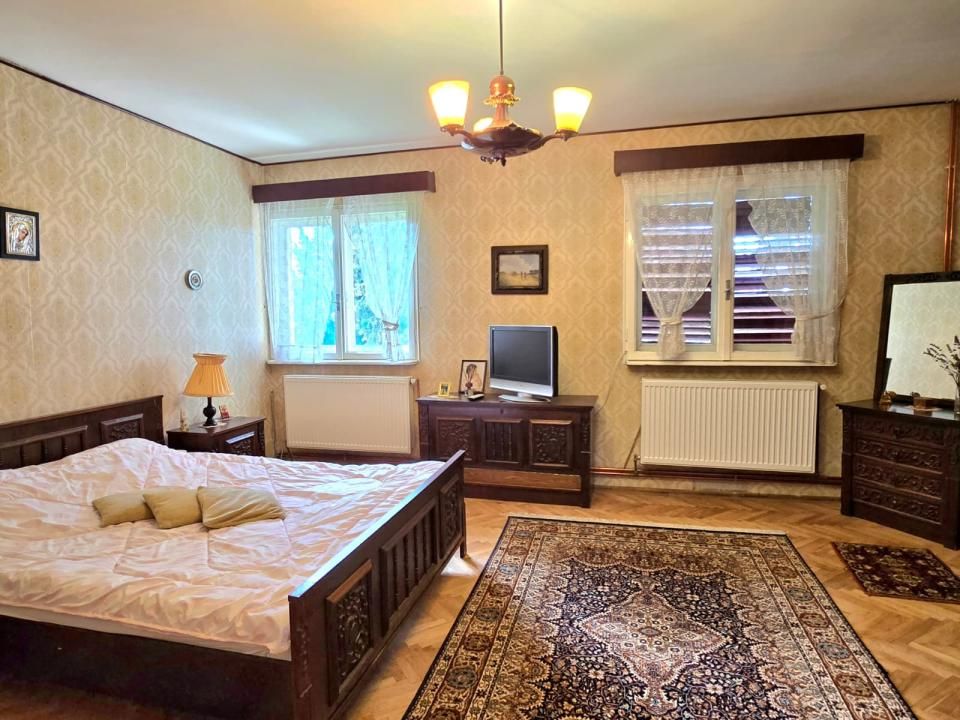 Vila 500 mp, teren 1.632 mp, ideala pentru locuinta sau pensiune – fotografia 28 din 31