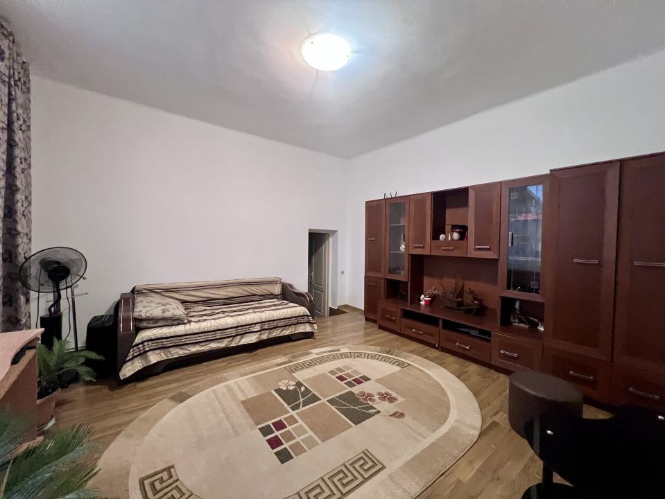 Apartament 2 camere, 57 mp utili, curte comuna - zona Dambovita – fotografia 1 din 9