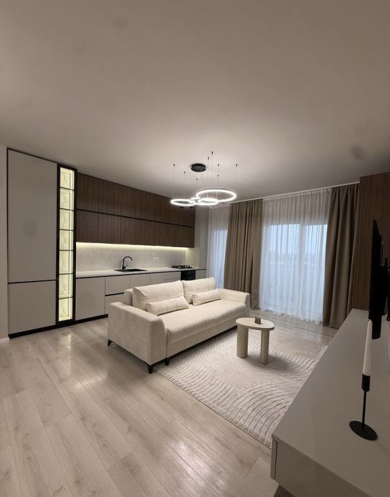 Apartament 52mp, terasa 12mp, Floresti - str Eroilor – fotografia 1 din 11