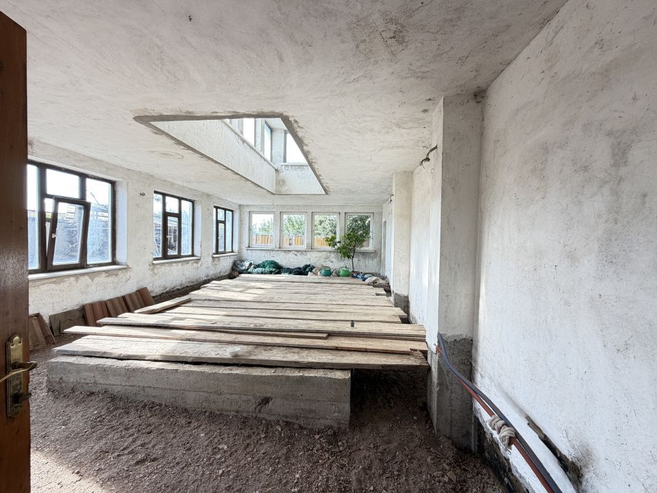 CASA Vintu D+P+E+M cu 4100 mp .Teren Intravilan si Extravilan Utilitati – fotografia 35 din 70