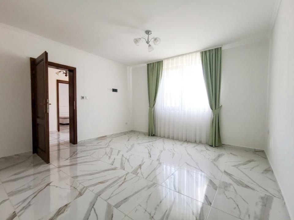 Casa de inchiriat cu 4 camere,curte, Santandrei, zona Mega Image, judetul Bihor – fotografia 7 din 13